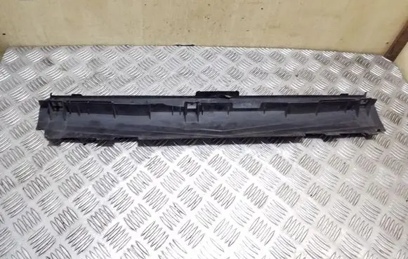 Audi Q5 SQ5 Intercooler air guide/duct channel 8R0807217