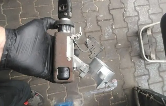 Opel Corsa E Ignition lock 13383062 IMPRK1590061