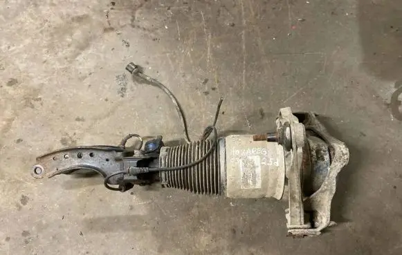 Volkswagen Touareg I Air suspension front shock absorber 7L0407047B 7L5412021BG