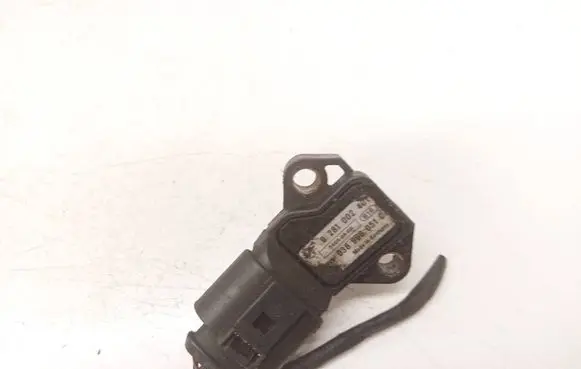 Volkswagen PASSAT B6 Air pressure sensor 0281002401