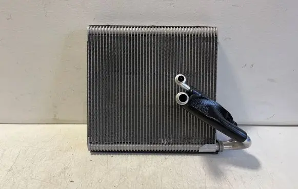 Volkswagen T-Roc Air conditioning (A/C) radiator (interior) 