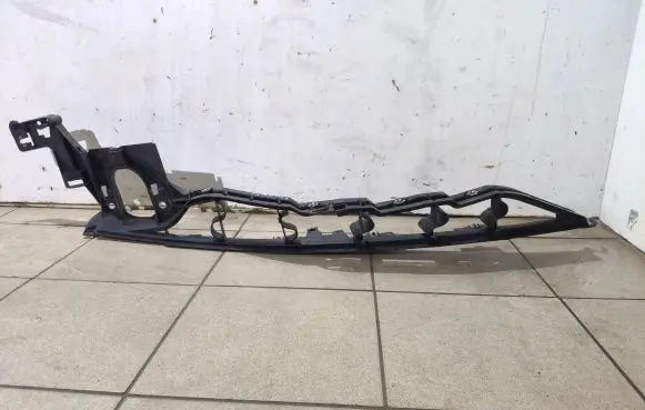 BMW X6 E71 Fender mounting bracket 7157990 51127157990