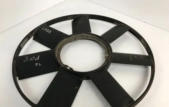 BMW 5 E39 Fan impeller 2243303 11522243303