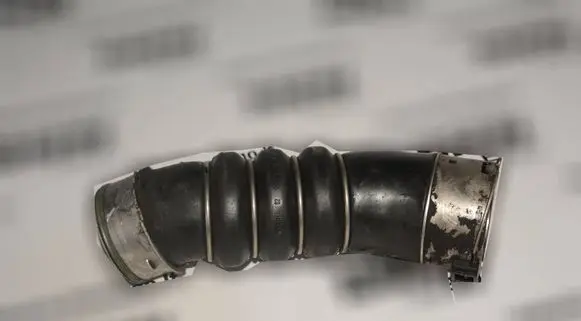 BMW 1 E81 E87 Intercooler hose/pipe 7797480