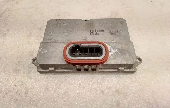 Mercedes-Benz E W211 Headlight ballast module Xenon 5DV00829000