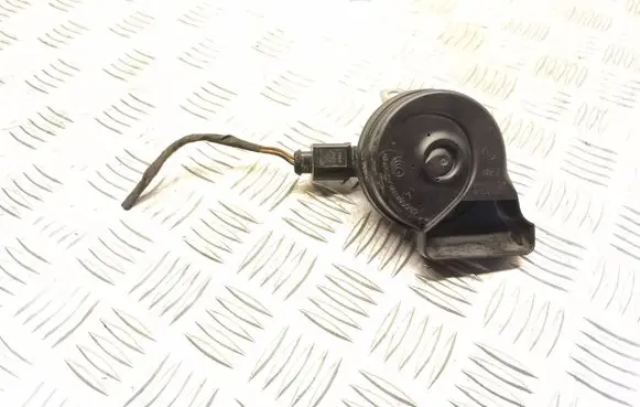 Skoda Fabia Mk3 (NJ) Horn signal A046522