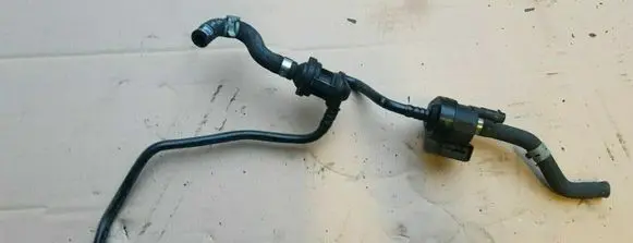 Audi RS3 Vacuum line/pipe/hose 07K133352E 06F133529C 06H906517AA