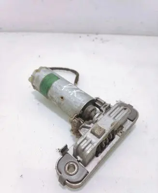 Volvo V70 Seat adjustment motor 0130002