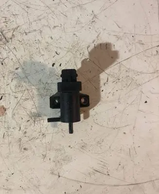 Renault Trafic II (X83) Turbo solenoid valve 8200762597