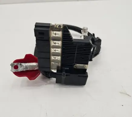 Nissan Leaf II (ZE1) Battery relay fuse 