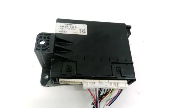 Toyota Avensis T270 Other control units/modules 8865005232 88650-05232