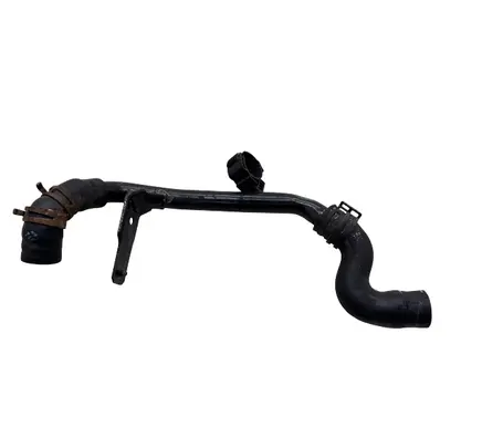Engine coolant pipe/hose