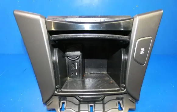 Hyundai i40 Glove box central console 