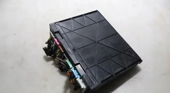 Opel Insignia A Central body control module