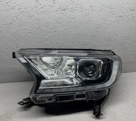 Ford Ranger Headlight/headlamp JB3B13E015A JB3B13E015B JB3B13E015C