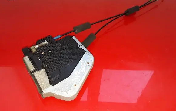 Lexus RX 300 Rear door lock 4L2101 Z44L2101