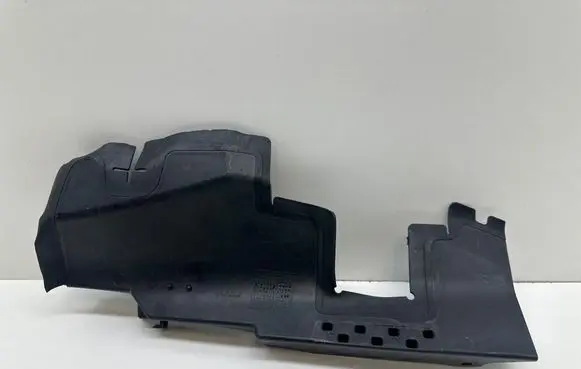 Audi A3 S3 8P Intercooler air guide/duct channel 8P4121284