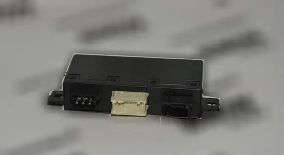 BMW 5 E39 Door control unit/module 6904254