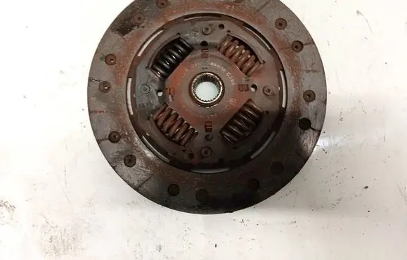 Skoda Fabia Mk2 (5J) Clutch pressure plate 045141031a c398