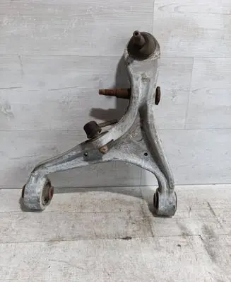 Cadillac SRX Front lower control arm/wishbone 17082