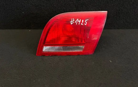 Audi A3 S3 8P Tailgate rear/tail lights 8P4945094
