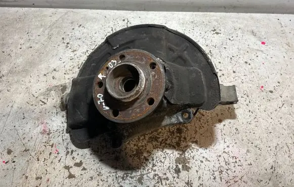 Volvo V70 Front wheel hub