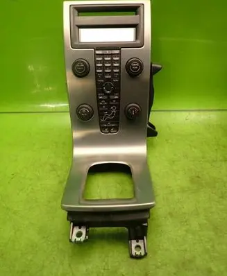 Volvo V50 Radio/GPS head unit trim 