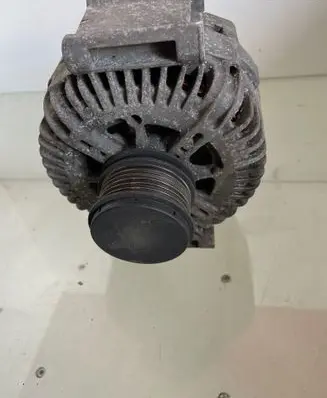 Audi A6 S6 C6 4F Generator/alternator 06E903016D 2543315A