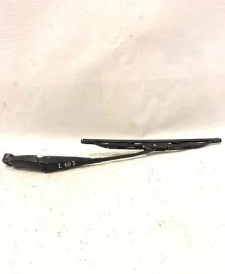 Honda CR-V Rear wiper blade arm