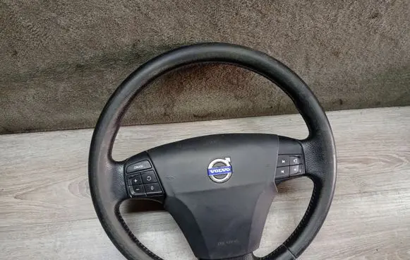 Volvo V50 Steering wheel 30615725