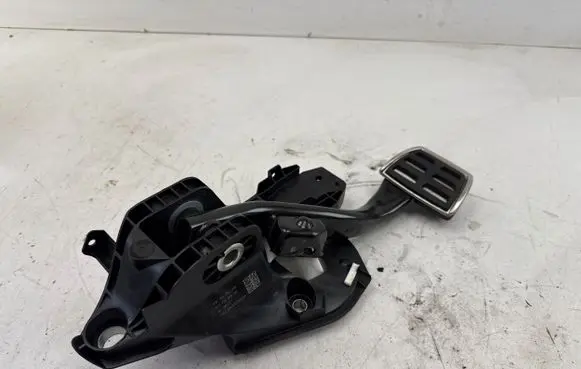 Volkswagen Golf VIII Brake pedal 5Q2723058AS