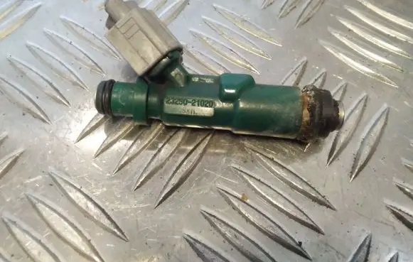 Toyota Prius (XW20) Fuel injector 2325021020