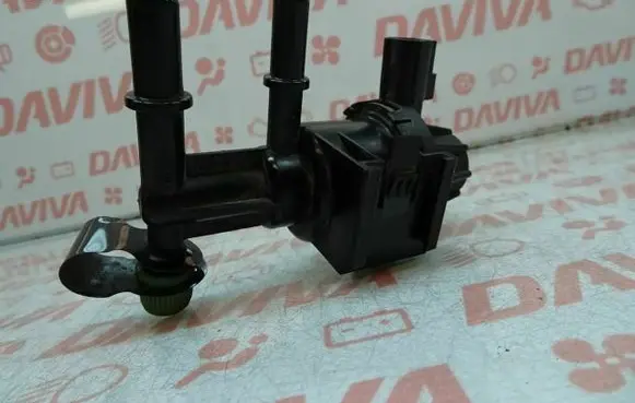 Ford Focus Electromagnetic valve 4U5A9G641AA