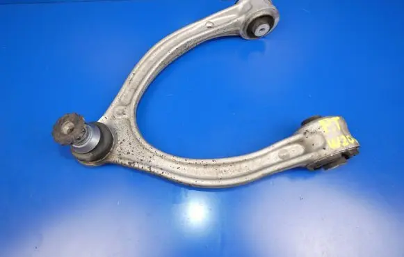 Mercedes-Benz C W205 Front upper control arm/wishbone 