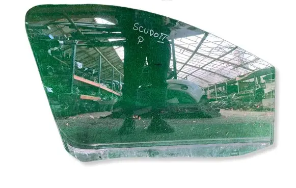 Fiat Scudo Front door window glass four-door 