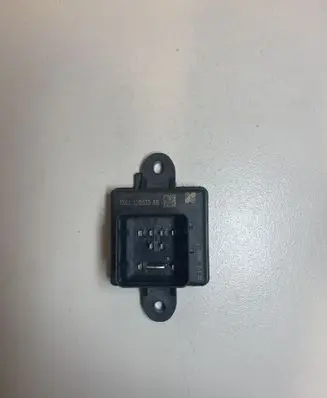 Ford Transit Glow plug pre-heat relay JX6112B533AB