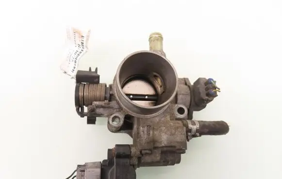 Toyota Corolla E120 E130 Throttle body valve 2227022050 222100D090