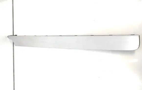Dashboard glove box trim