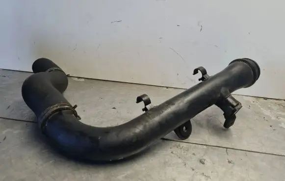 Volkswagen II LT Intercooler hose/pipe 2D0145762A 0281002399