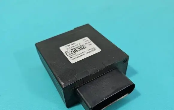 Skoda Superb B8 (3V) Central body control module 3Q0906121D IMPRK1552023