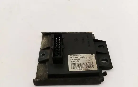 Peugeot 607 Combustion control unit/module 9641004580 7392750200036310 115012