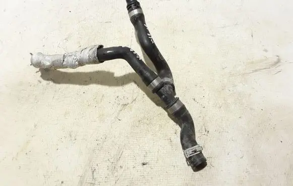 Volvo V60 Engine coolant pipe/hose 31465025