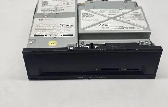 Audi Q3 F3 Navigation unit CD/DVD player 83A035063