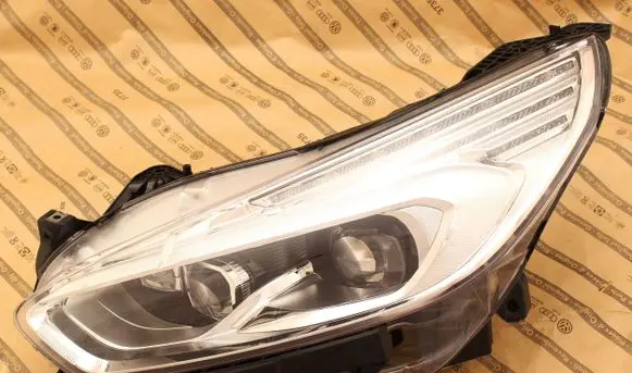 Ford S-MAX Headlight/headlamp EM2B-13W030-EH
