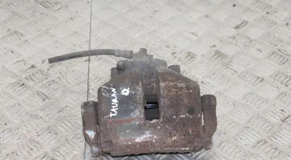 Volkswagen Touran II Front brake caliper