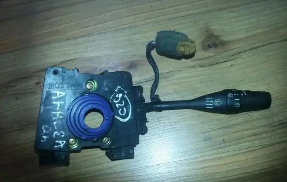 Nissan Almera Wiper control stalk