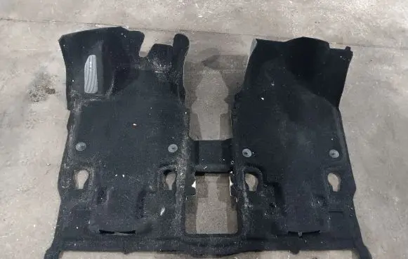 Chrysler Pacifica Front floor carpet liner 
