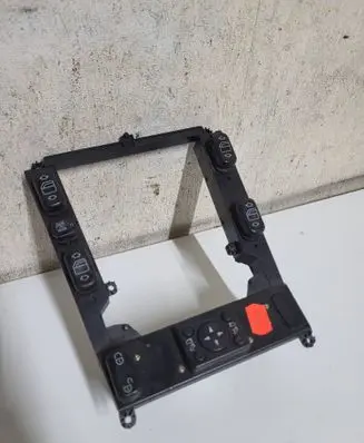 Mercedes-Benz ML W163 Electric window control switch A1638207110 03751730