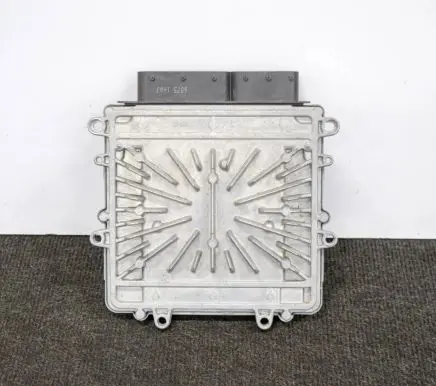 Volvo XC70 Engine control unit/module 1039S50500 31336983