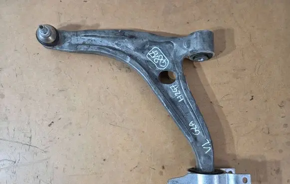 Mercedes-Benz GLA H247 Front control arm 2473330300